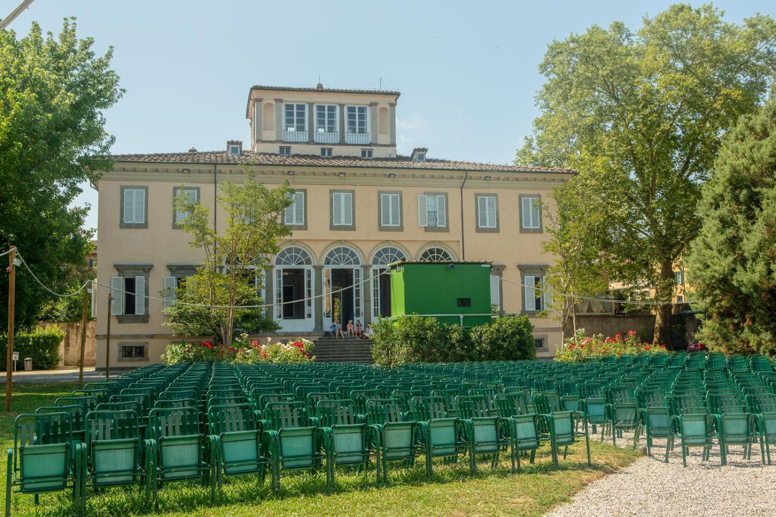 Alimenta Open Space City Center Lucca Exterior foto